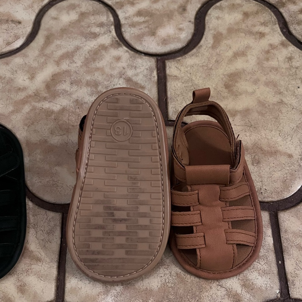 Kids Black and Brown Sandals - Picture 3 of 3